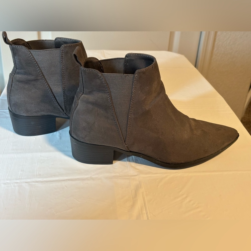 Old Navy Gray Ankle Boots Women’s Size 9M